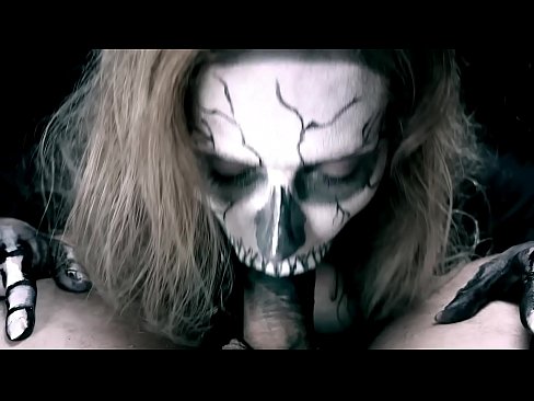 ❤️ Demon nighean sucking cock le a beul dubh agus slugadh cum. ☑  Pornagrafaidheachd breagha  leinn gd.redpornpictures.ru